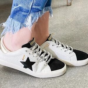 Vintage Havana Gadol Star Perforated Sneakers White Black Size 9